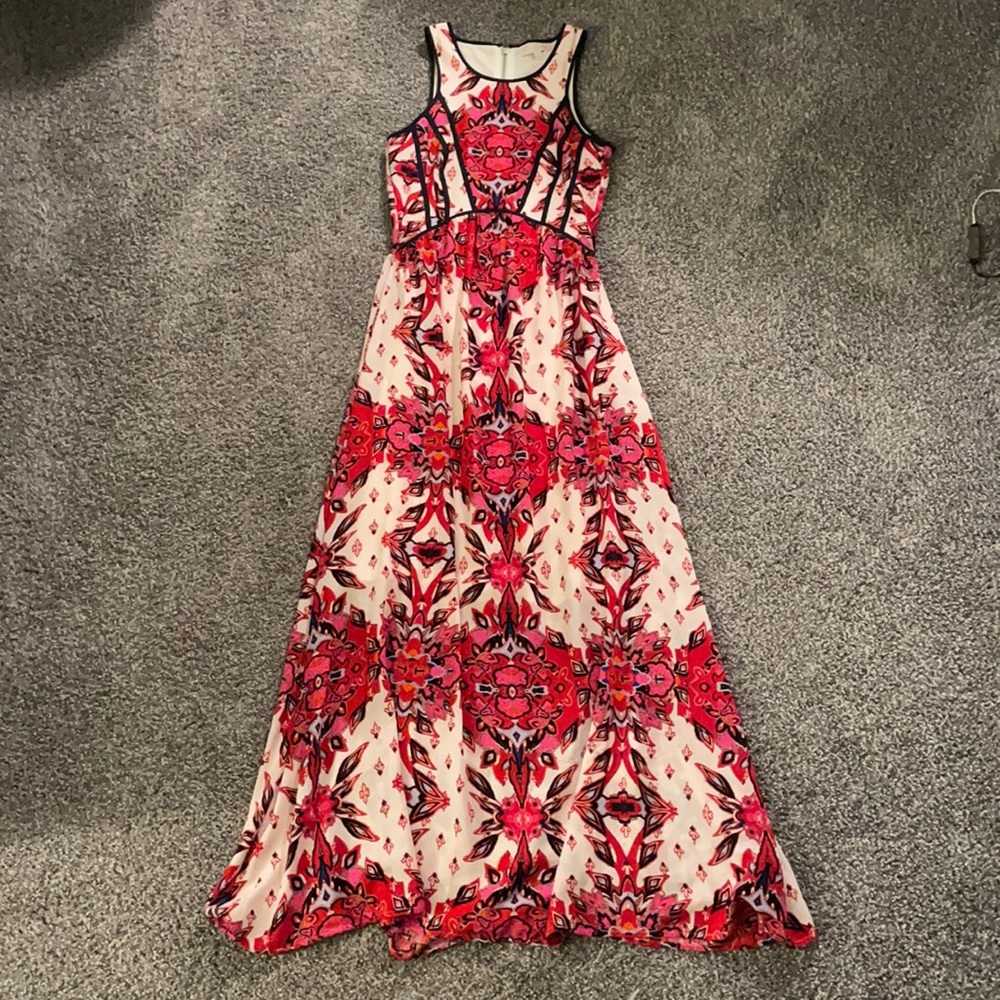 Abstract Long Dress - Picture 3 of 9